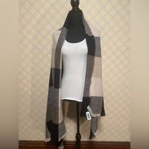 Old Navy Checkered Scarf NWT